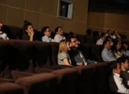 Figüranlar Eşliğinde Sinema Salonunda Evlilik Teklifi Organizasyonu