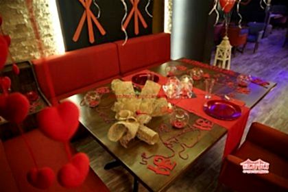 Kumaş Rafya Süsleme Çiçek Süsleme Evlenme Teklifi Organizasyonu İstanbul Organizasyon