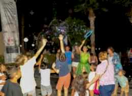 Balon Köpüğü Gösterisi