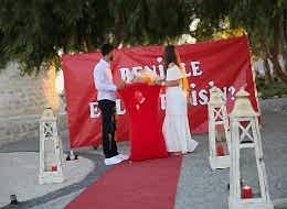 Dev Pankartla Evlilik Teklifi Organizasyonu Alaçatı