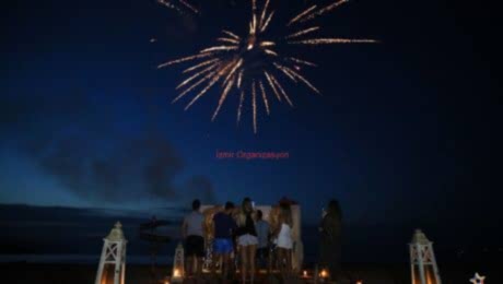 Havai Fişek Gösterisi Kumsal Evlilik Teklifi Organizasyonu İstanbul Organizasyon