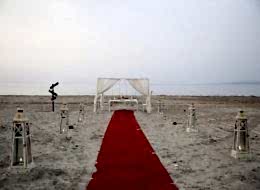 Kumsalda Evlilik Teklifi Organizasyonu Yürüyüş Yolu