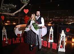 Fotoğraf ve Video Çekimi Restoranda Evlilik Teklifi Organizasyonu