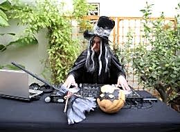 Cadılar Bayramı Temalı Parti Organizasyonu Ses Sistemi Temini ve DJ Performansı İstanbul Organizasyon