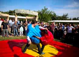 Sumo Güreşi Oyun Parkuru Kiralama