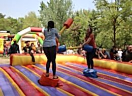 Gladyatör Şişme Oyuncak Kiralama