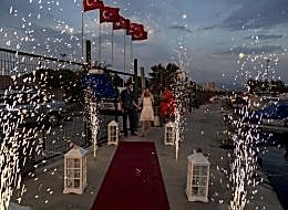 Yer Volkanları Eşliğinde Tekneye Giriş